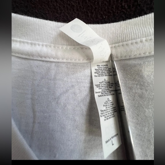 Book of Love Lullaby Official Iconic Logo T-shirt NWOT Purchased at Concert Rare - Picture 5 of 13